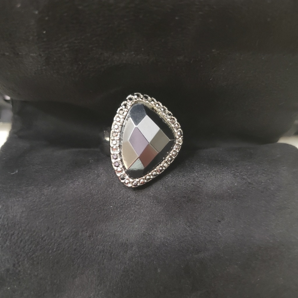 Lia sophia ring
